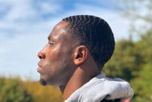 10 mejores peinados ondulados para hombres negros