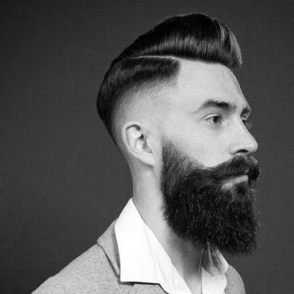 25 mejores peinados desteñidos para hombres con largo en la parte superior